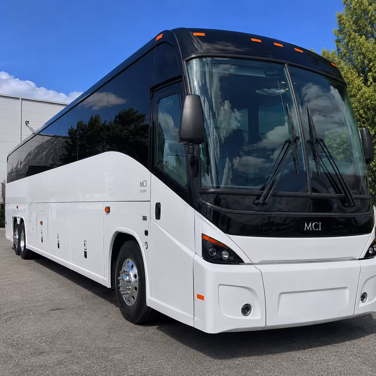 medical campus shuttles for healthcare workers in san bernardino and loma linda